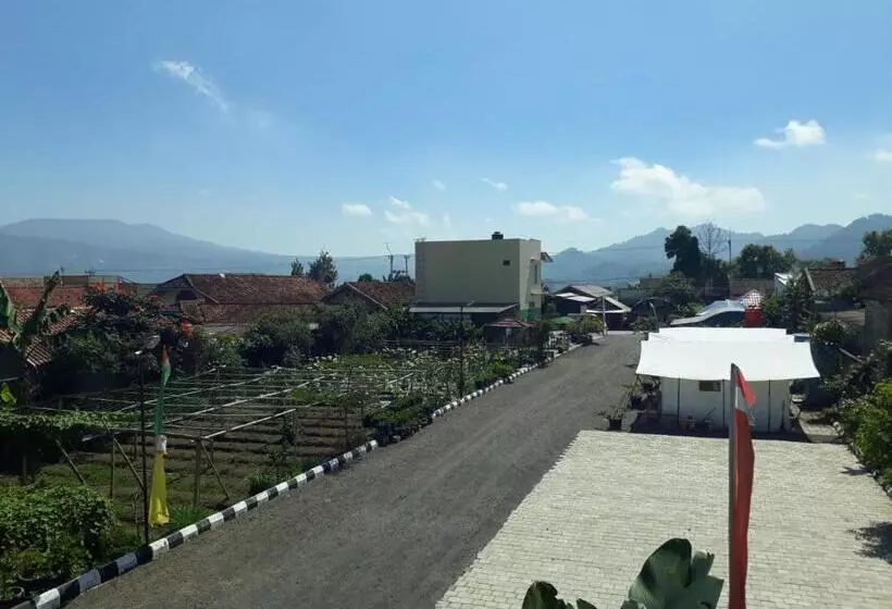 هتل Maulana Hills Syariah