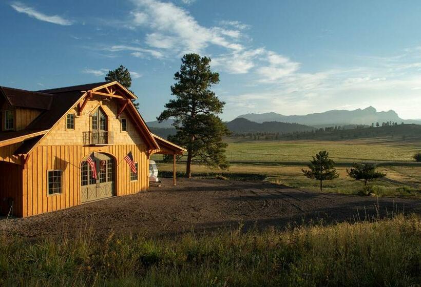 אתר נופש Navajo Peak Lodge