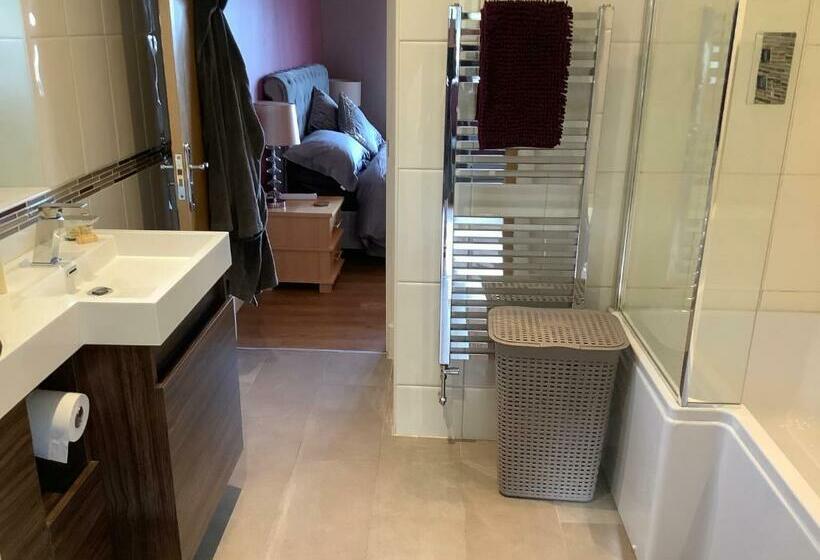 ベッドアンドブレックファースト The Kings Suite Oak Drive, Colwyn Bay Ll29 7yp First Floor