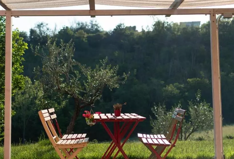 Hotelli La Silvana B&b