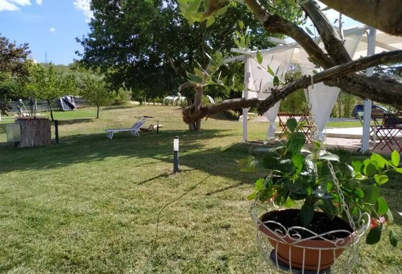 Hotelli La Silvana B&b