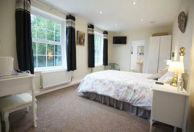 Trelaske Manor B&b