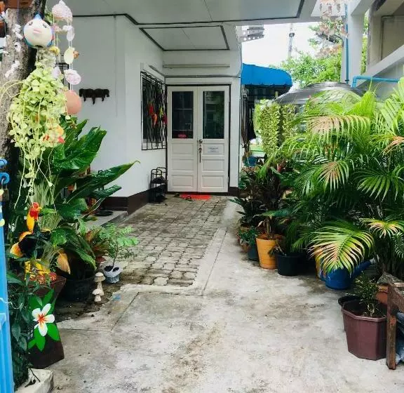 ユースホステル Baan Chang Guesthouse