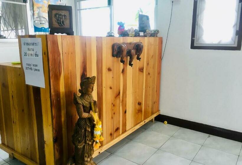 Albergue Baan Chang Guesthouse