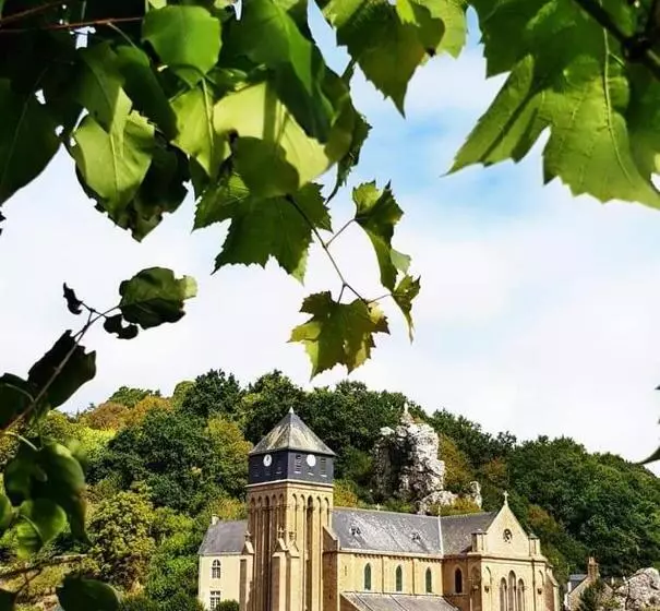 Aamiaismajoitus (B&B) Chailland Home With A View