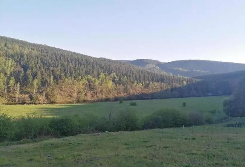 ベッドアンドブレックファースト La Roseraie