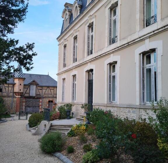 مبيت وإفطار Les 5 Escales