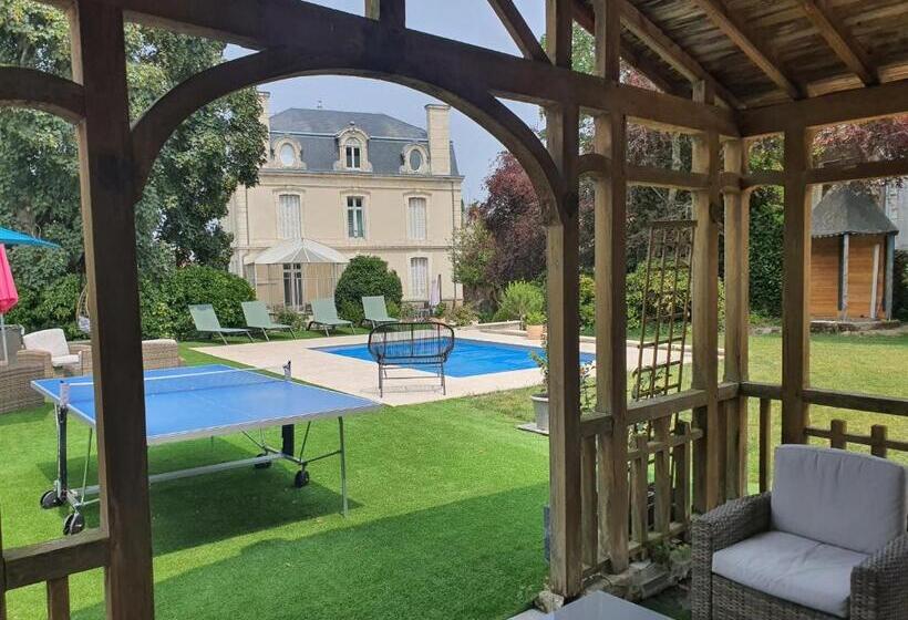 مبيت وإفطار Les 5 Escales