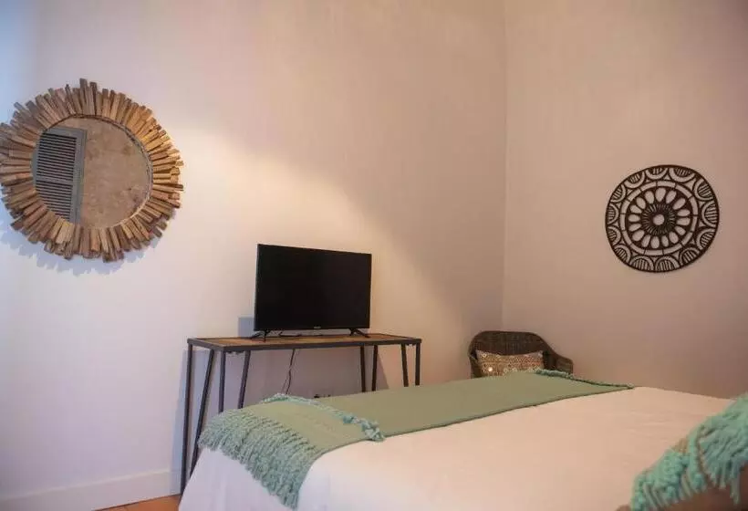 ベッドアンドブレックファースト Rota Vmf   Redondo