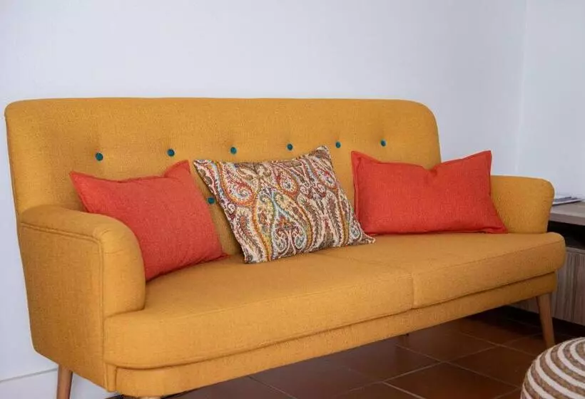 ベッドアンドブレックファースト Rota Vmf   Redondo