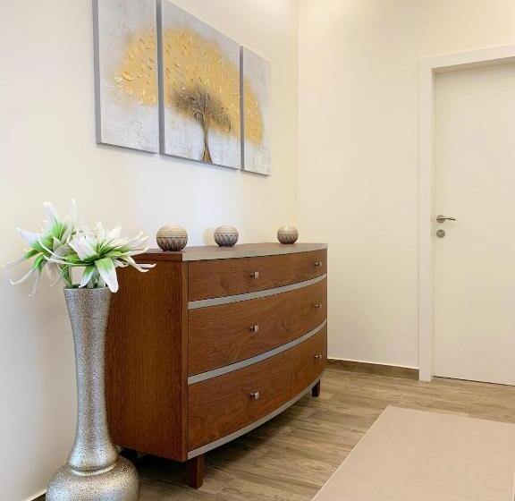 پانسیون Holiday Apartment Sunset Ocean