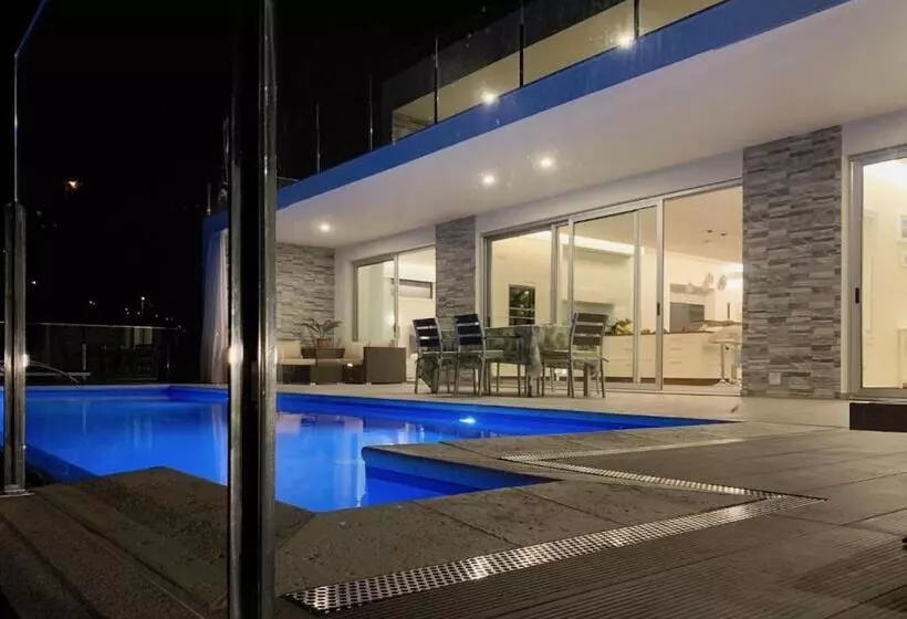 Majatalo Holiday Apartment Sunset Ocean