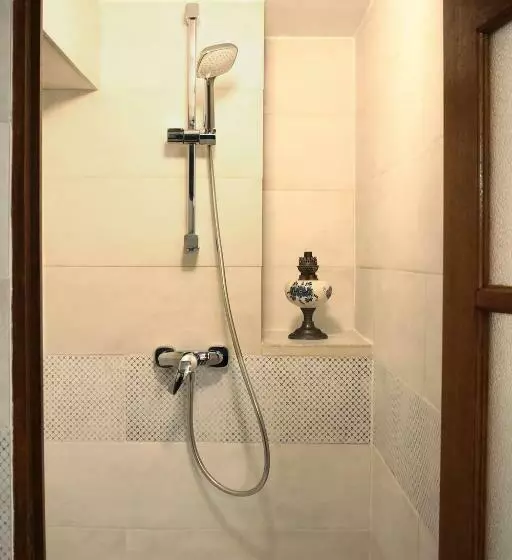 ベッドアンドブレックファースト Le Clos Des Artistes   Chambres D Hôtes