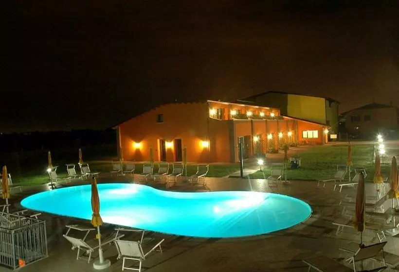 Hotelli Agriturismo Aver