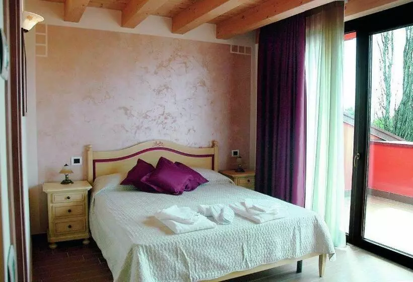 Hotelli Agriturismo Aver