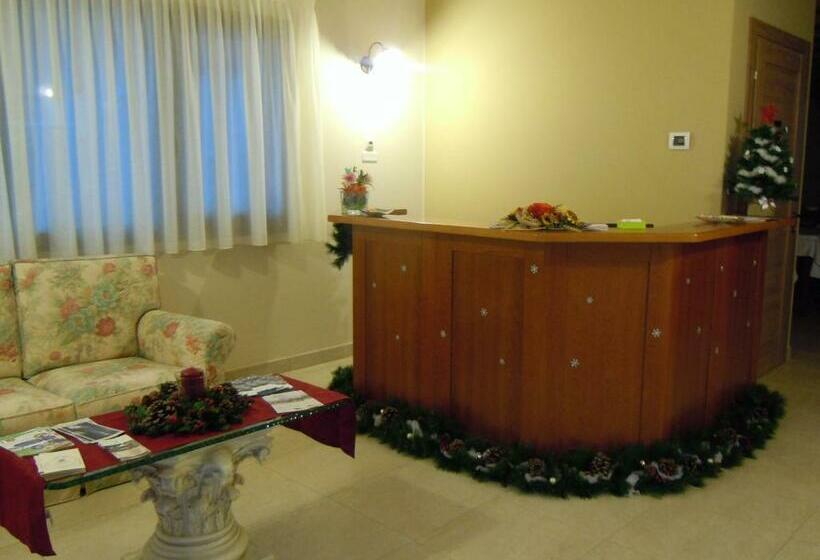 فندق Agriturismo Aver