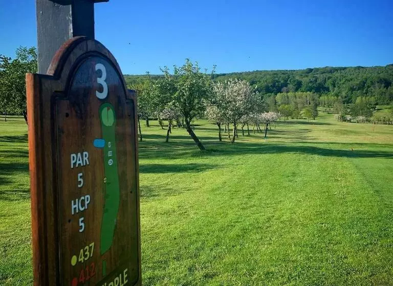 ホテル äppelgårdens Golfklubb