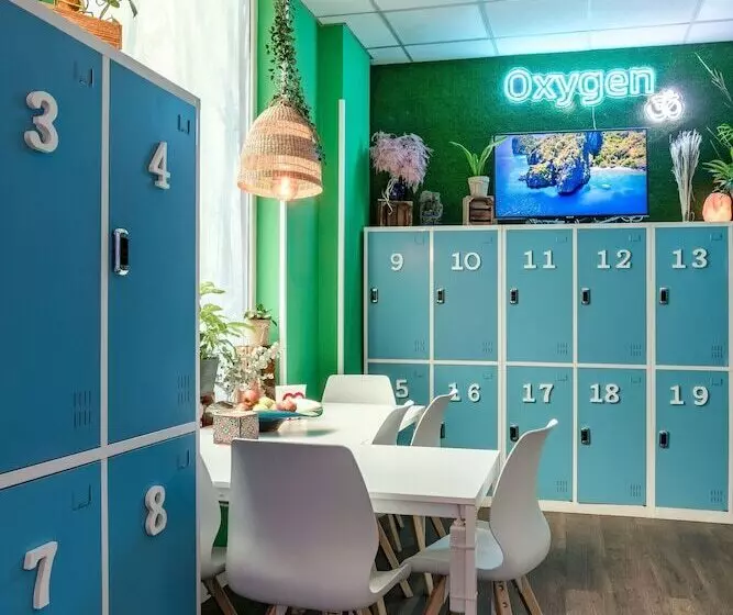 Oxygen Hostel Capsula
