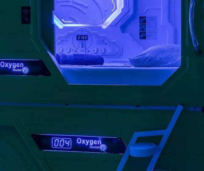 Oxygen Hostel Capsula