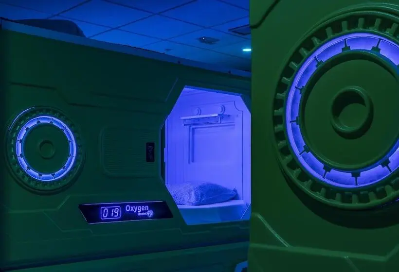 Oxygen Hostel Capsula