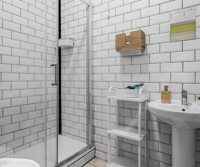 Oxygen Hostel Capsula