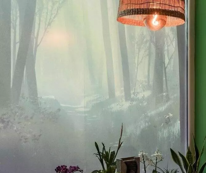 Oxygen Hostel Capsula