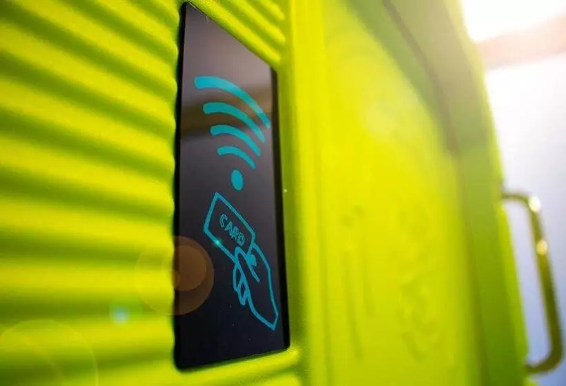 Oxygen Hostel Capsula