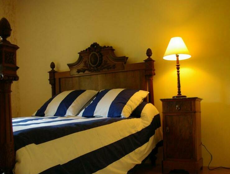 펜션 Château De Beauchamp  La Chapelle De Guinchay