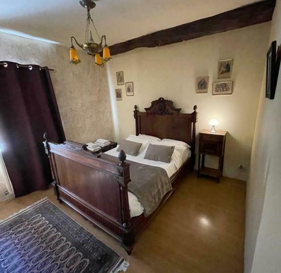 펜션 Château De Beauchamp  La Chapelle De Guinchay