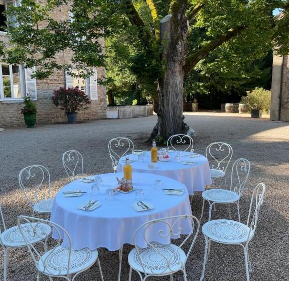 펜션 Château De Beauchamp  La Chapelle De Guinchay