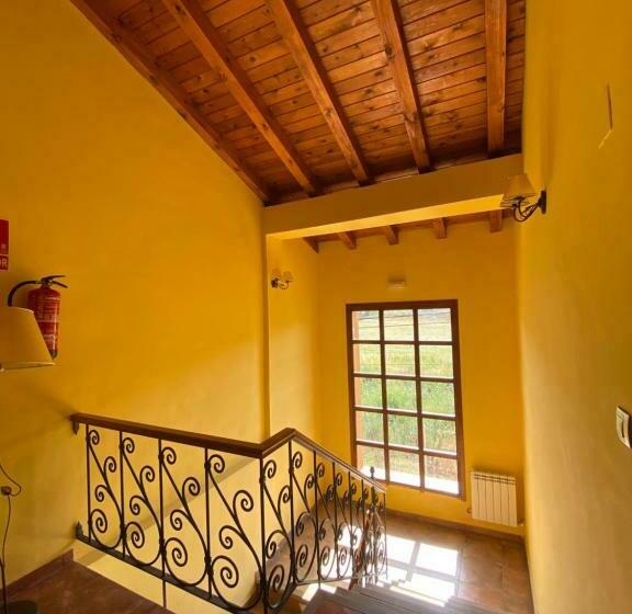 ペンション Hostería De Monzón