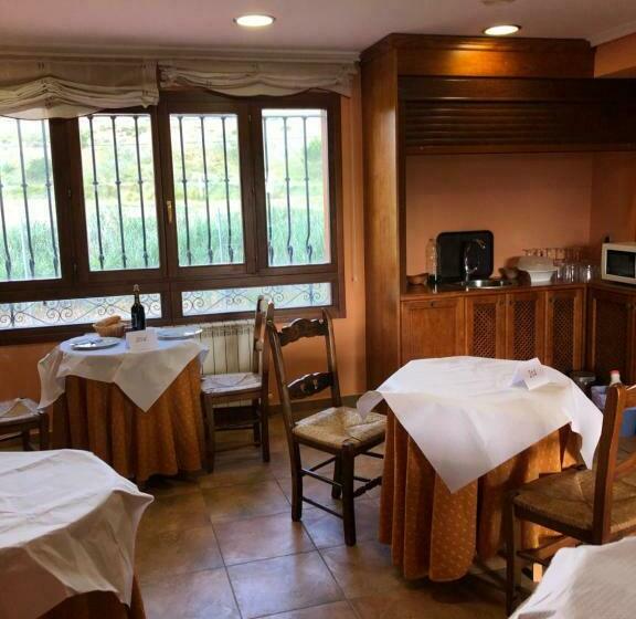 ペンション Hostería De Monzón