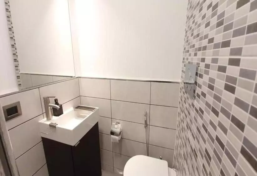 Majatalo Interno 4   Maselli