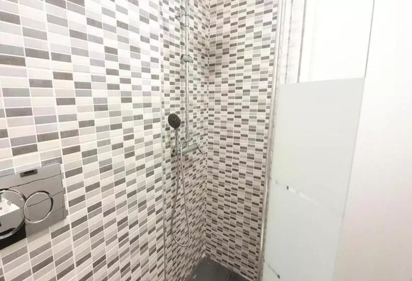 Majatalo Interno 4   Maselli