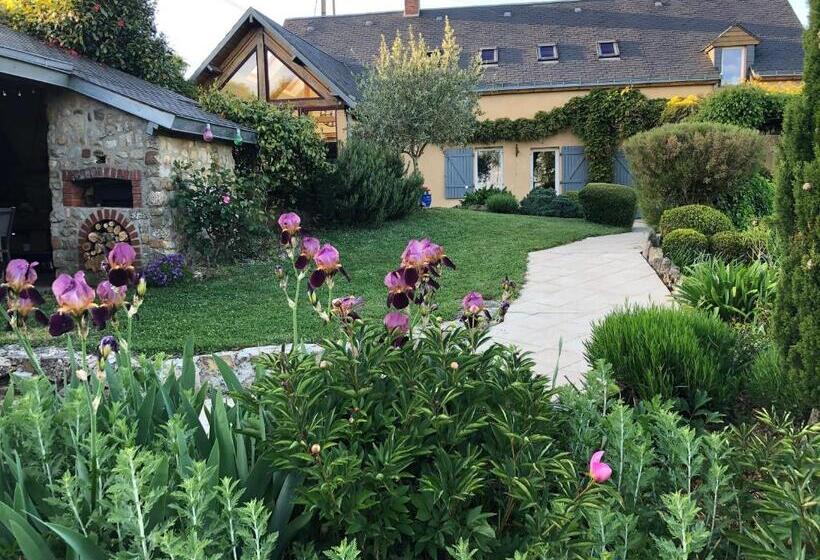 Pensjonat La Chambre D Hotes De Marie Indépendante Et Sa Terrasse Avec Vue Panoramique Proche Alpes Mancelles