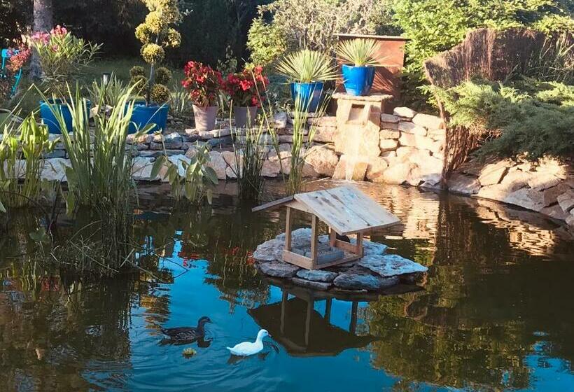 ベッドアンドブレックファースト Aux Couleurs De Commarin Chambres D Hôtes