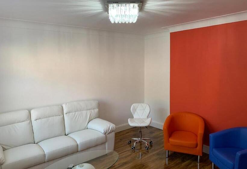 Nocleg ze śniadaniem Grand Heights Luxury Suites