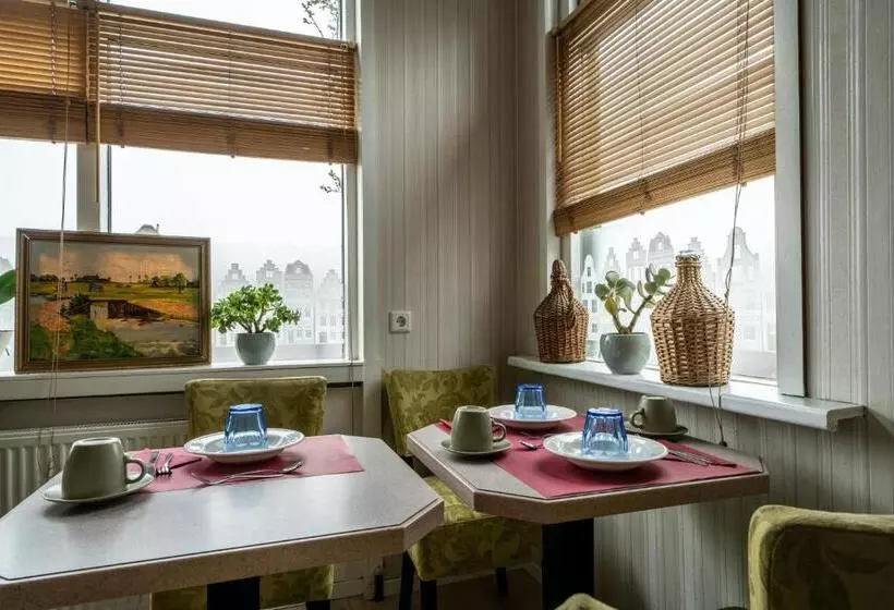 Hotelli Hof Van Schoorl