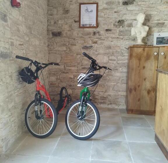 پانسیون Lazaros Stonehouse