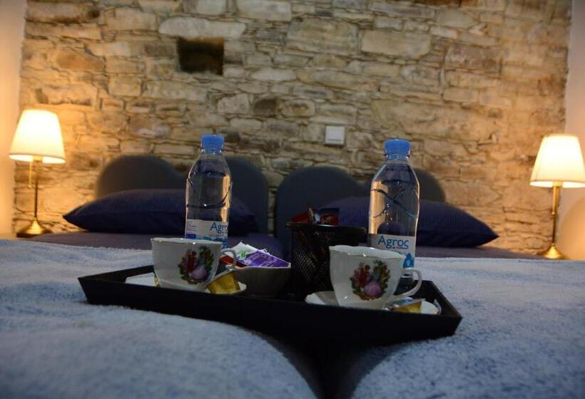 پانسیون Lazaros Stonehouse