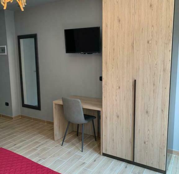 پانسیون Marconi 2 Rooms