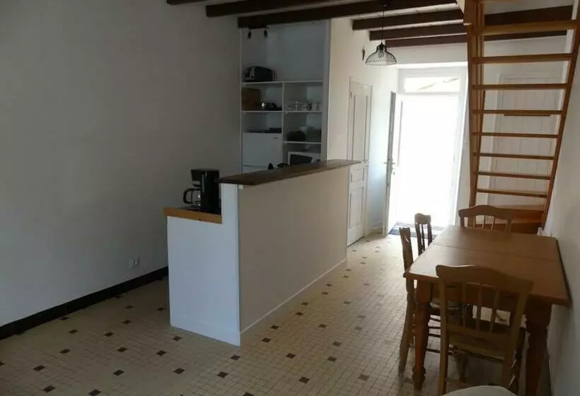 Pension Petit Gite Du Puy Lambert