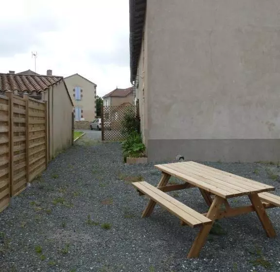 Pension Petit Gite Du Puy Lambert