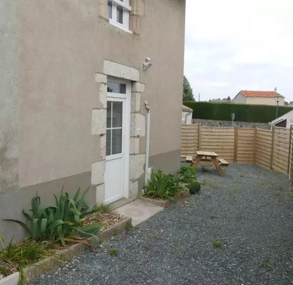 Pension Petit Gite Du Puy Lambert