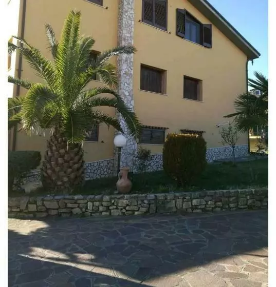 B&b L Oasi Del Vulture