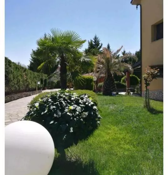 B&b L Oasi Del Vulture