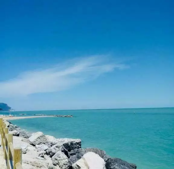 B&b Sguardo Al Conero