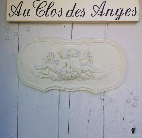 ベッドアンドブレックファースト Au Clos Des Anges