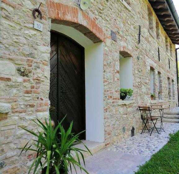 ベッドアンドブレックファースト Cordana