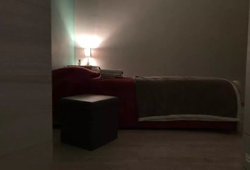 تختخواب و صبحانه Family